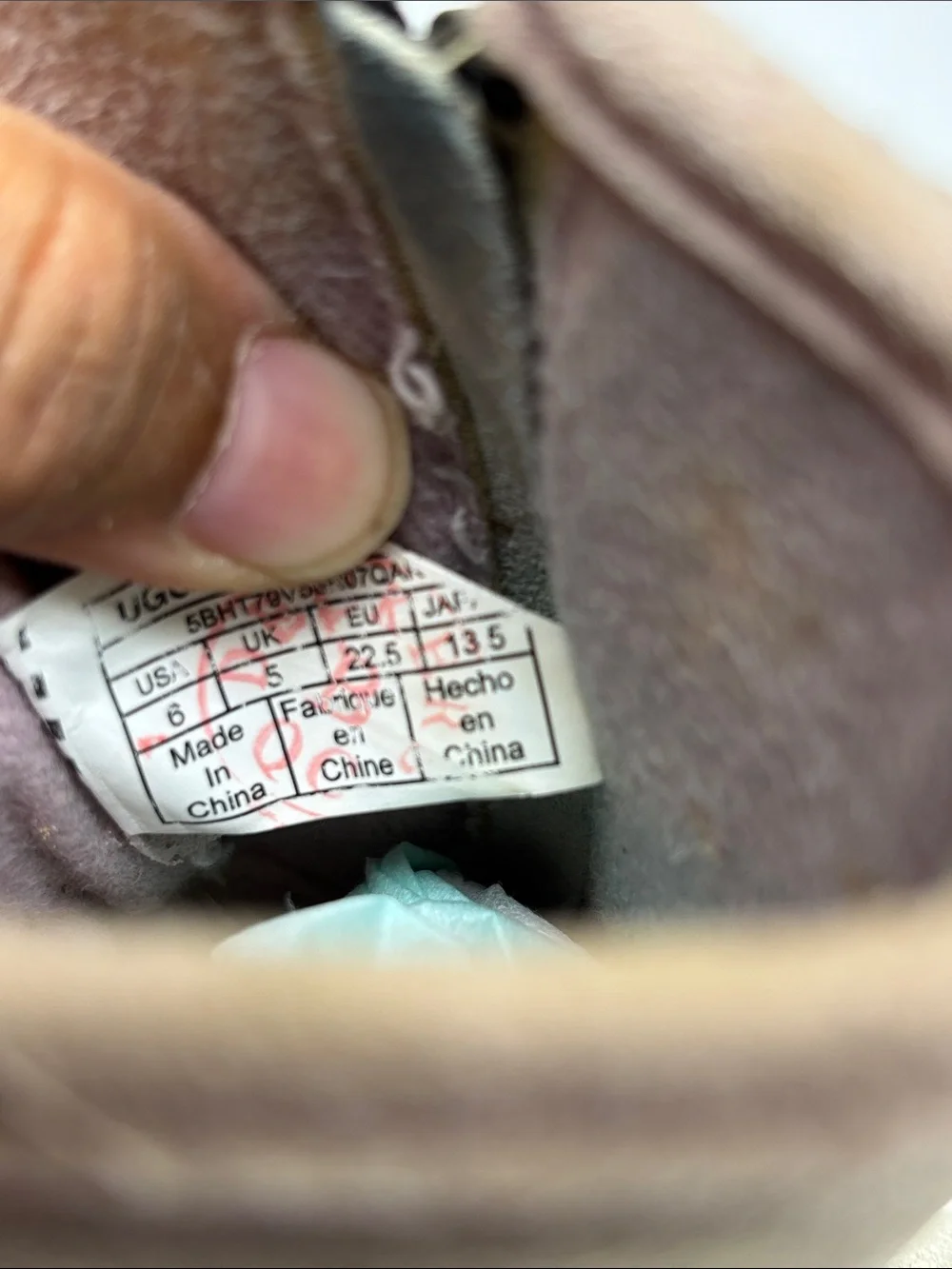 UGG item used